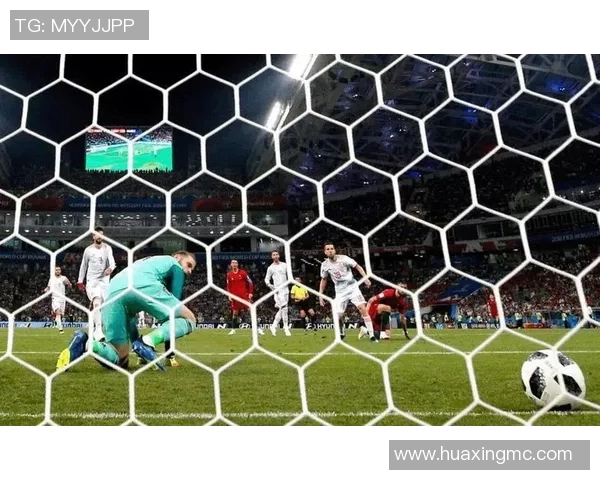 醉心绿茵场的足球明星们与酒杯之间的故事与情感